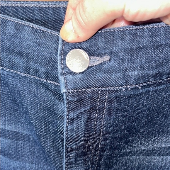 Chico’s Platinum Dark Blue Cropped Women's Jeans Size 1 - Picture 3 of 8